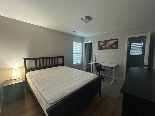 Building Photo - The Briana | Large, Spacious Rooms with Work Desks Near South End