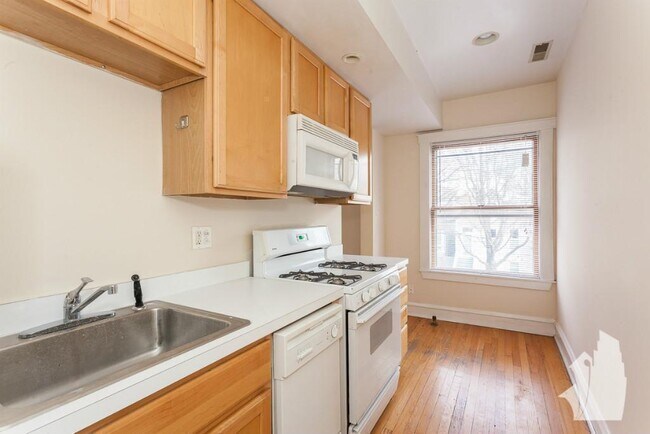 Photo - 1200 W Wellington Ave Unit 3006-3