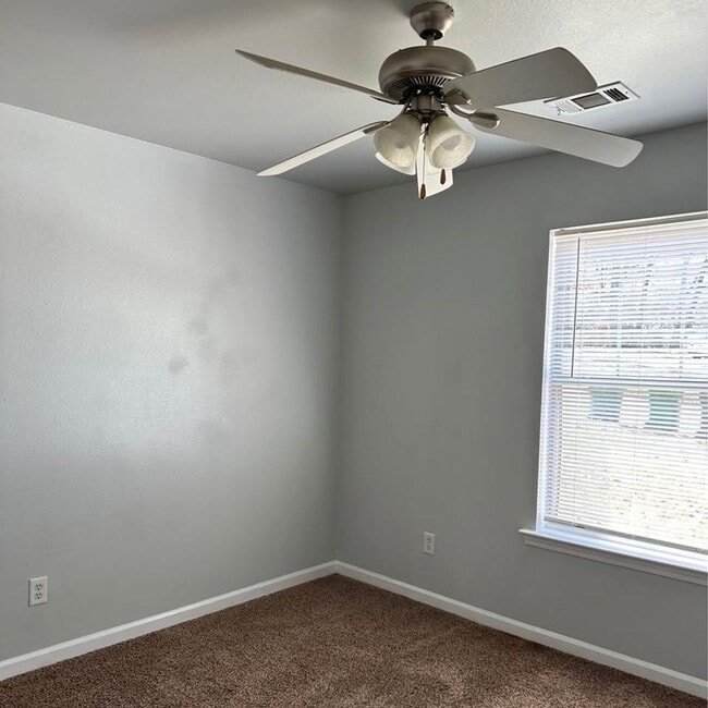 3205 Ludwig St Unit 3205 Ludwig Unit B