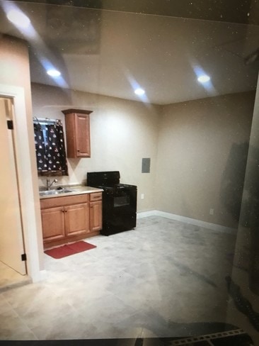 Building Photo - 13564 Sunburst St Unit rear