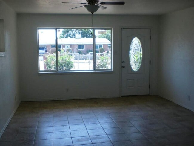 Photo - 2801 Hawick Rd