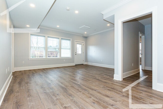 Photo - 120 Kenrick St