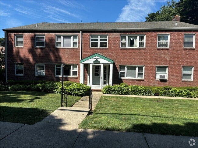 Building Photo - 143 Laurel Ave Unit 7 Rental