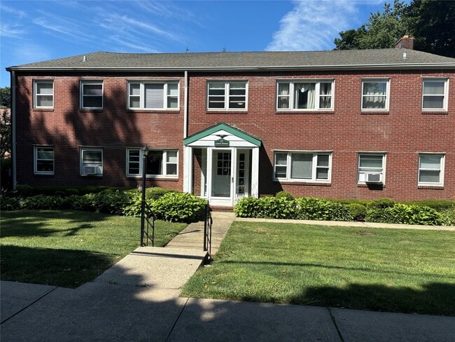 Photo - 143 Laurel Ave Apartment Unit 7
