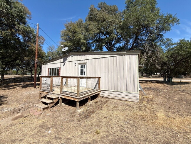 Photo - 2 bed 1 bath. Vinyl plank throughout. Yard...