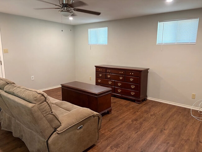 Room in Single Family Home on Congress Ave