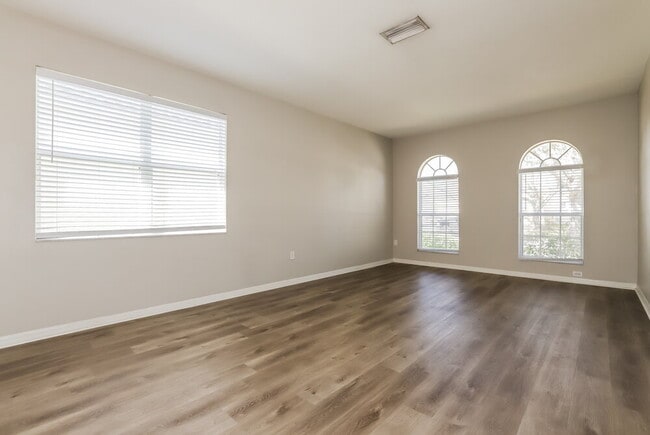 Photo - 427 Fern Gulley Dr