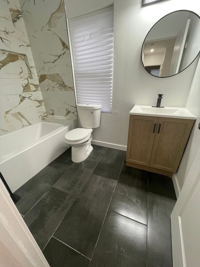 Photo - 2808 N Taylor St