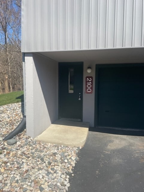 Photo - 2100 Fox Hollow Dr