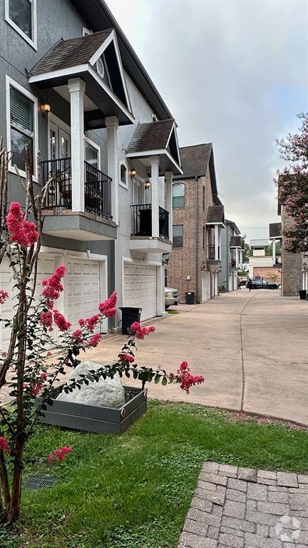 Building Photo - 3710 Sherwood Ln Unit 105 Rental