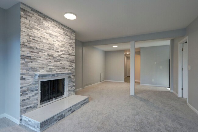 Photo - 8851 166th Ave NE