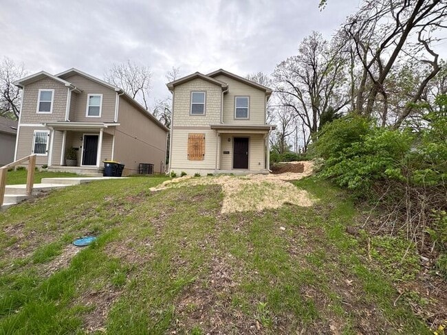 Photo - Charming 3-Bedroom Home with Convenient Lo...