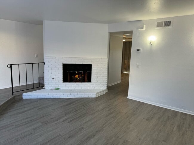 Photo - UPDATED 3BR/1.5BA CONDO in ALPINE availabl...