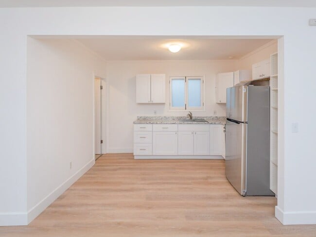 Photo - Freshly Updated Studio w/Patio in South Park! * All Utilities Included! * Unit Studio