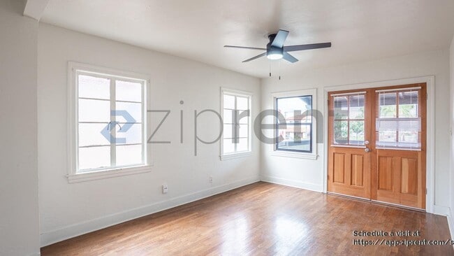 Photo - 1390 E Santa Clara St