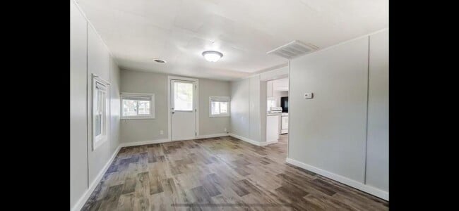 Photo - 908 E Garfield St