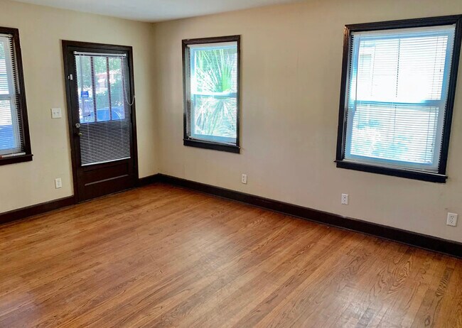 Photo - 1932 Pullman Ct House