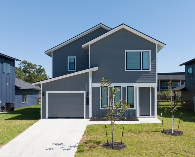 Building Photo - 3012 Alpha Ct