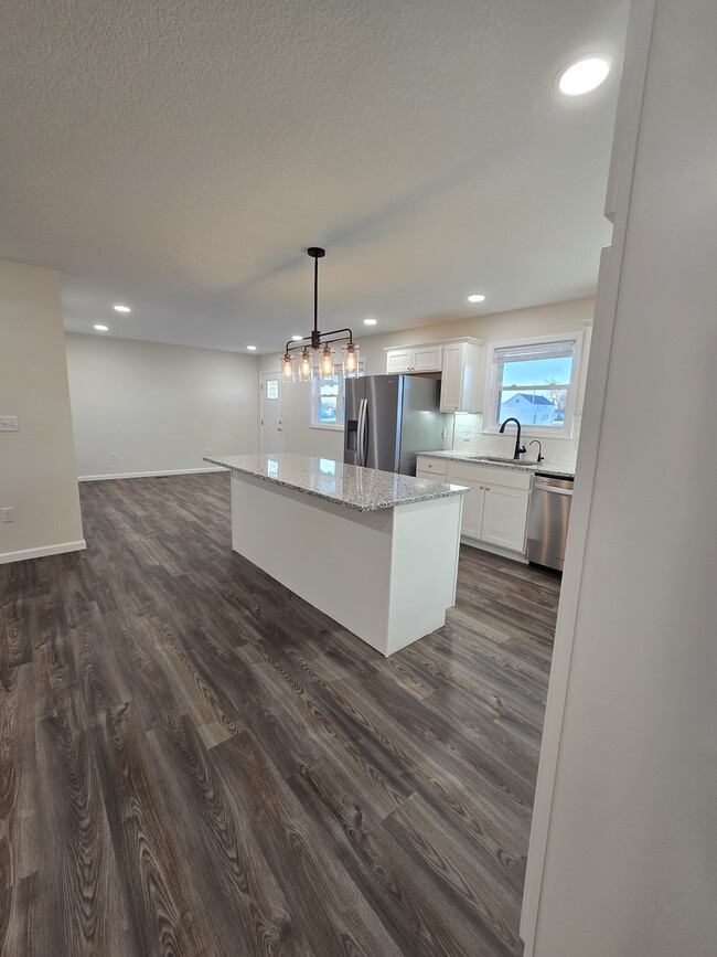 Building Photo - 8225 N West St Unit B Rental