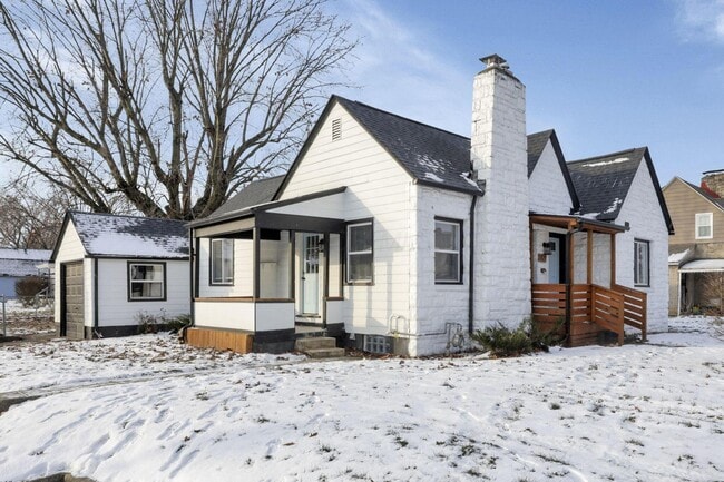 Photo - 1529 E Whittier St