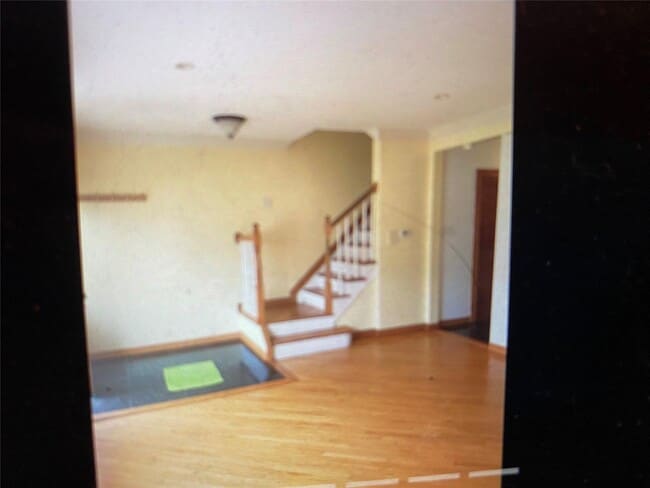 Photo - 76-51 174th St House