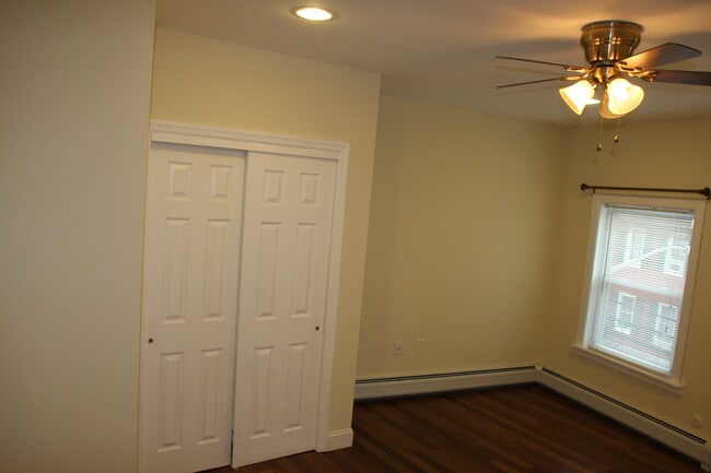 Photo - 46 W Main St