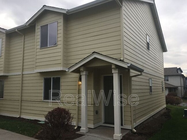 Photo - 2621 NW Cedar Ave