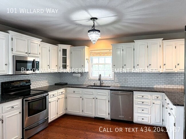 Photo - 101 Willard Way
