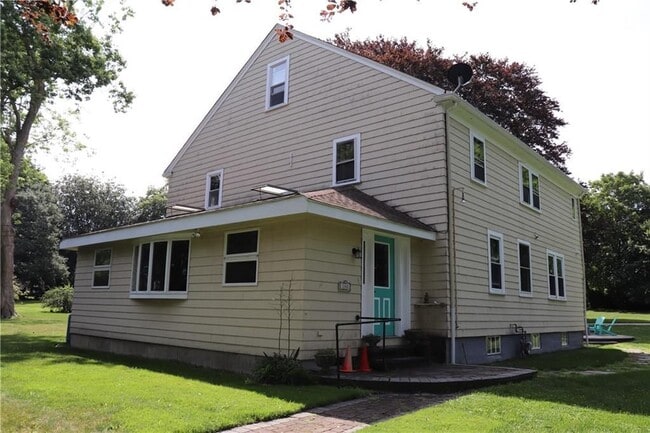 Building Photo - 140 Maple Ave Unit 1