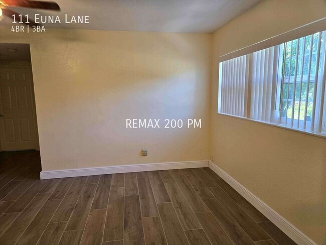 Photo - 111 Euna Ln