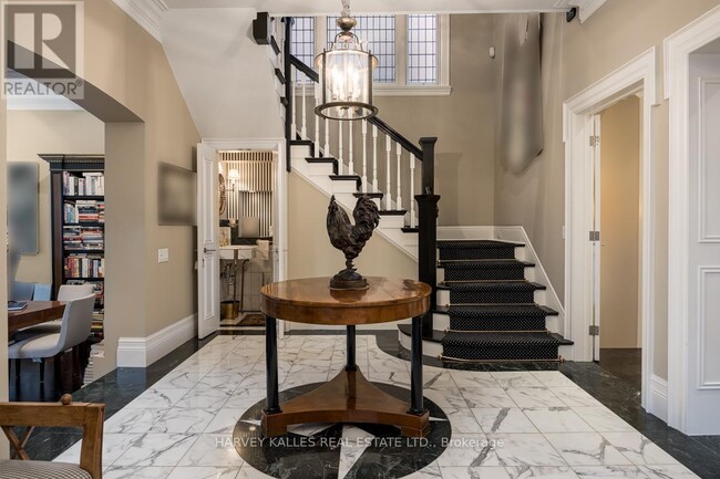 Photo - 173 Balmoral Ave