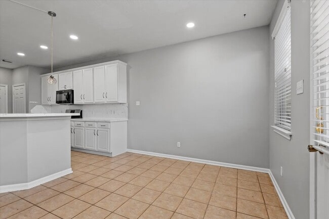 Photo - 71 Summer Haze Cir