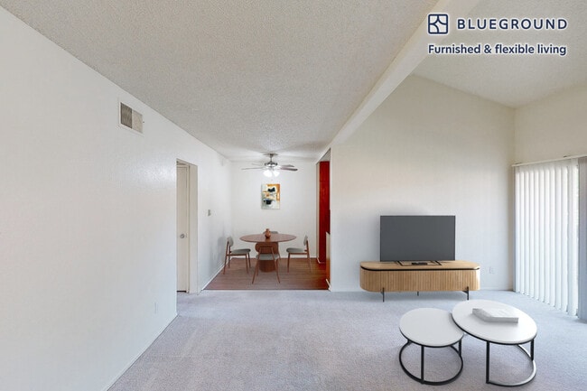 325 S San Dimas Canyon Rd Unidad SI FL2-ID11748A