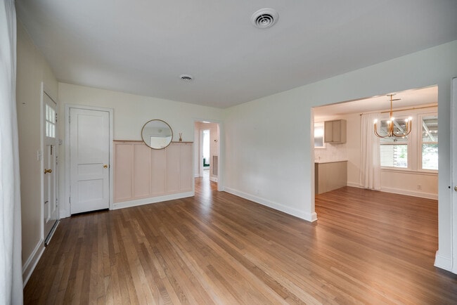 Photo - 2312 Modena Dr