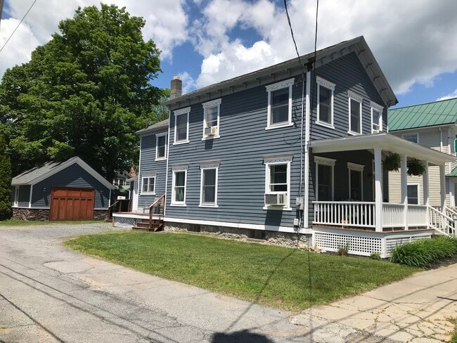 Building Photo - 47 Court St Unit Front
