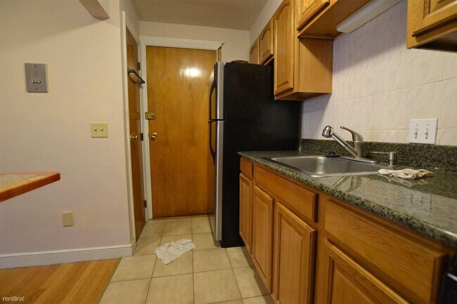 Photo - 11 Commonwealth Ct Unit 6