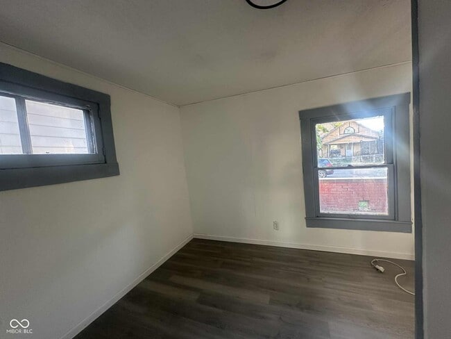 Photo - 1437 Kappes St