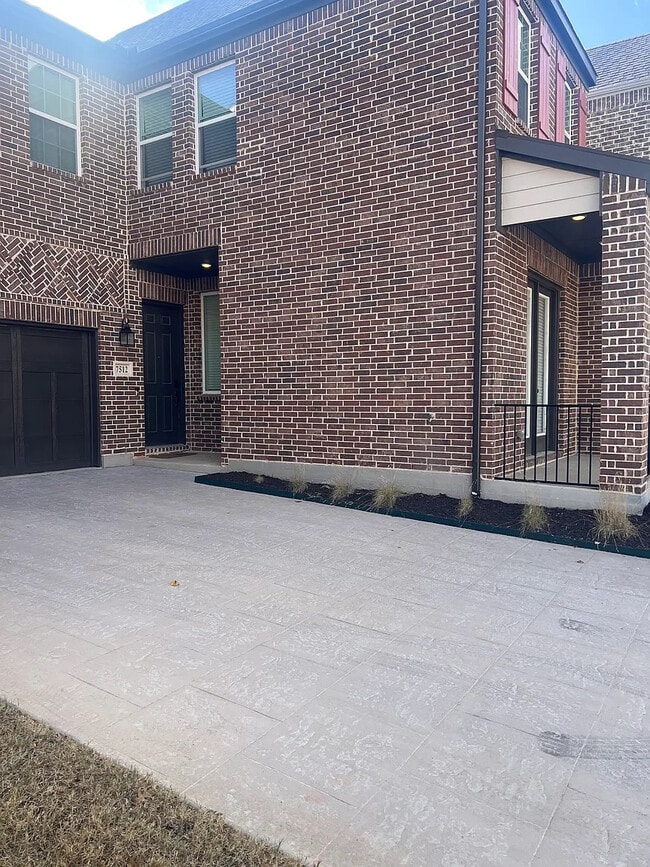 Photo - Room in House on Jones Dr