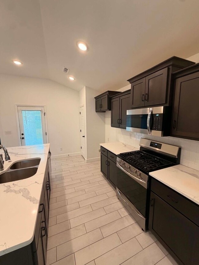 Photo - 347 Sidney Ln
