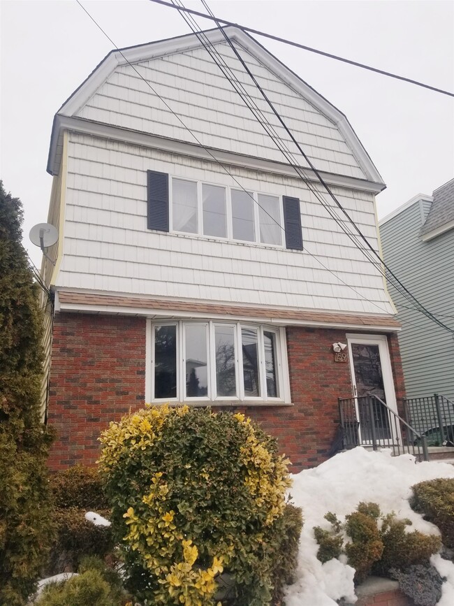 Photo - 159 W 10th St