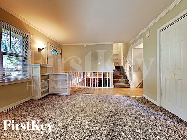 28W608 Bolles Ave