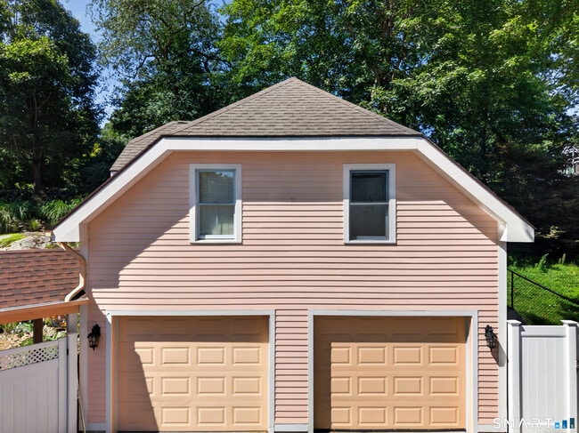 427 Noank Rd