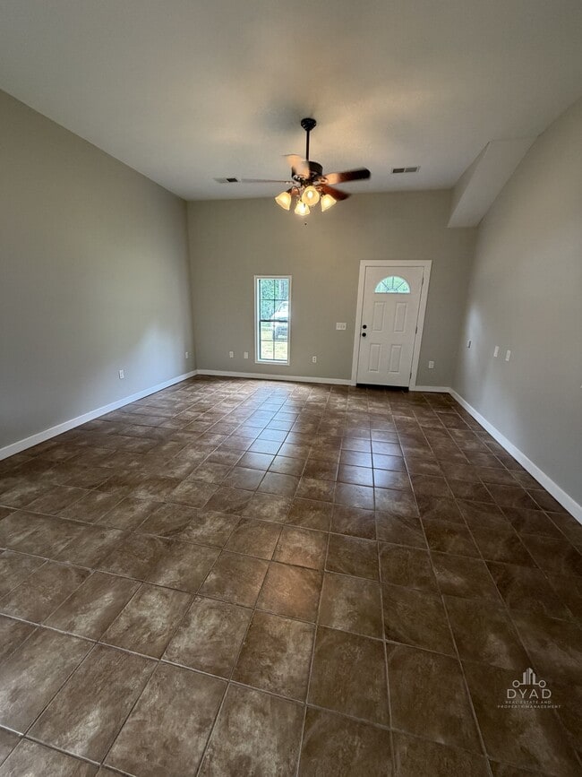 Photo - 262 Payne Rd