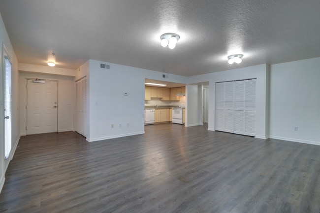 Photo - 2675 50th Ave N Unidad 121
