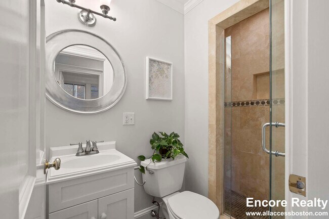 Photo - 244 Beacon St Unidad 7D