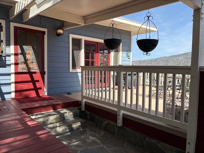 Photo - Views! Enchanting 2+1 Artists Retreat Nestled in Tujunga Hillsides