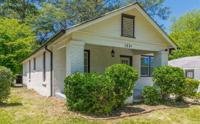 Photo - 123 Chicamauga Ave SW