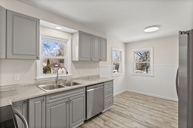 14169 68th Pl N Unit 1