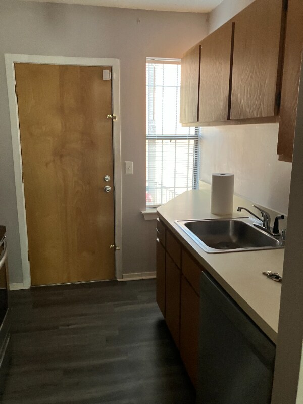 Photo - 16 Townley St Unit D3