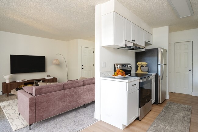 Photo - SAGEWOOD ESTATES